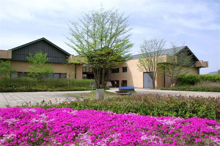 HIROSHI NAITO và thiết kế kiến trúc cho người dân.