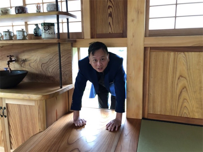 NÉT VĂN HÓA BÒ QUA CỬA CỦA NGƯỜI NHẬT